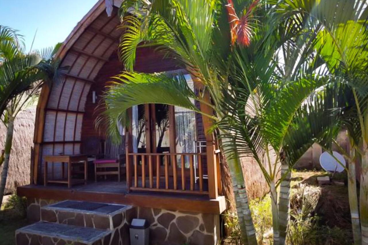 Amora Villa Gili Trawangan Exterior foto