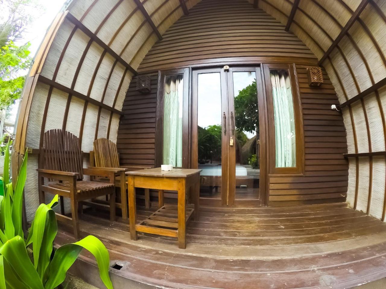 Amora Villa Gili Trawangan Exterior foto